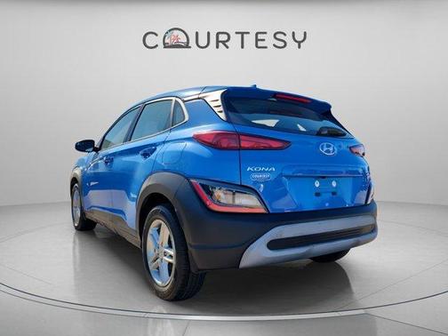 2022 Hyundai KONA SE
