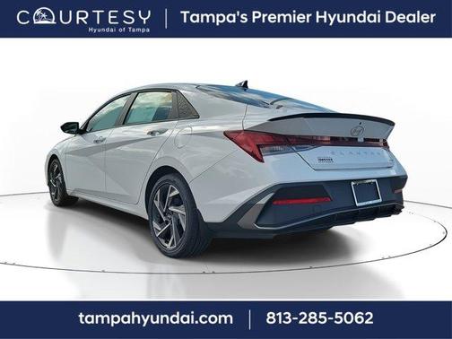2025 Hyundai ELANTRA HEV SEL Sport