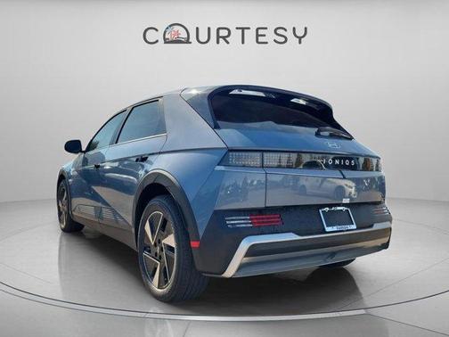 2026 Hyundai IONIQ 5 SE