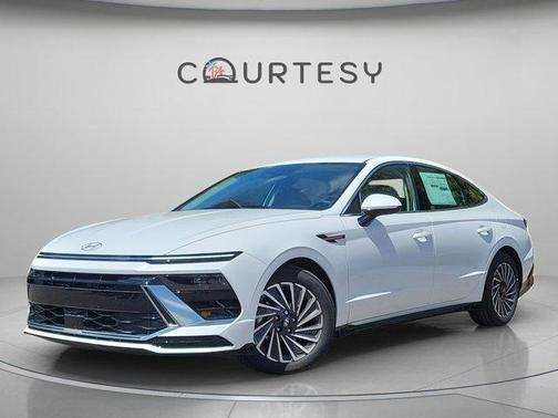2025 Hyundai SONATA Hybrid SEL