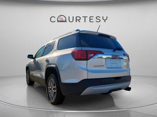 2018 GMC Acadia SLE-2