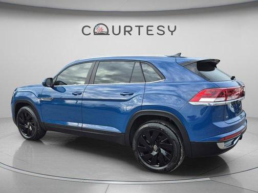 Mountain Lake Blue 2025 Volkswagen Atlas Cross Sport 2.0T SE w/Technology