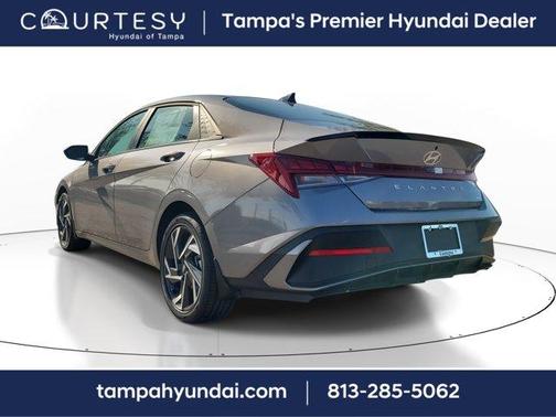 2025 Hyundai ELANTRA HEV SEL Sport