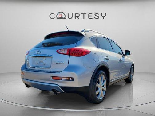 2017 INFINITI QX50 Base