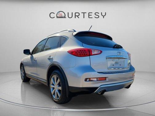 2017 INFINITI QX50 Base