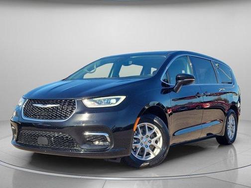 2024 Chrysler Pacifica Touring-L
