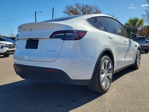 2024 Tesla Model Y Long Range