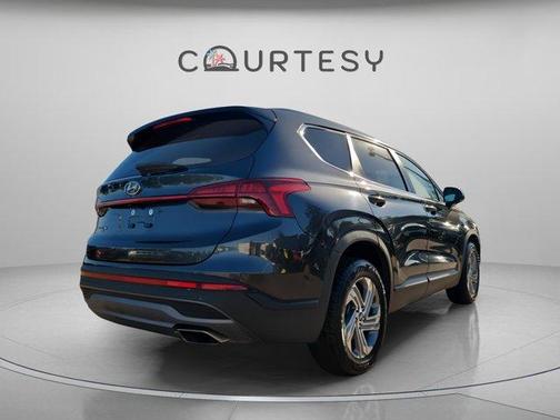 2021 Hyundai SANTA FE SE