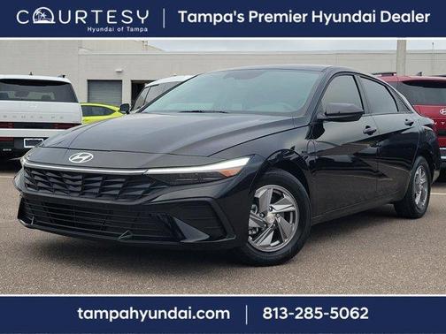 2025 Hyundai ELANTRA SE