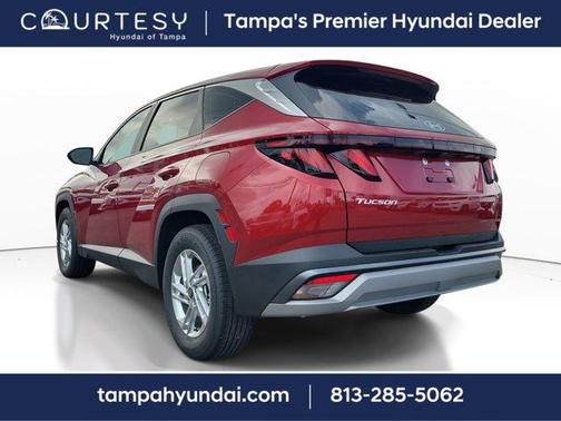 2025 Hyundai TUCSON SE