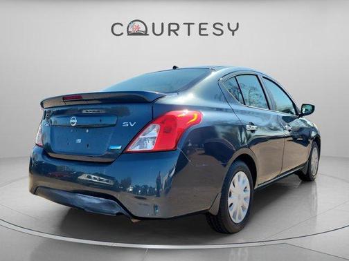 2015 Nissan Versa 1.6 SV