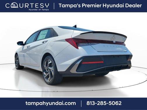 2025 Hyundai ELANTRA HEV SEL Sport
