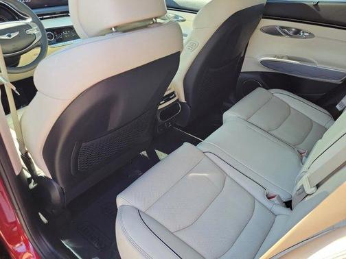 2022 Genesis GV70 2.5T