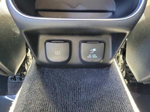 2022 Genesis GV70 2.5T