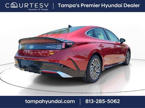 2025 Hyundai SONATA Hybrid Limited