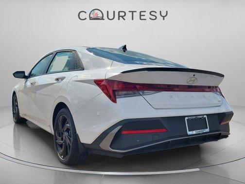 2026 Hyundai ELANTRA HEV SEL Sport