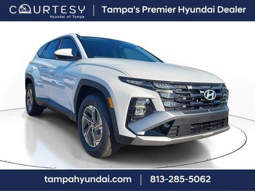2026 Hyundai TUCSON Hybrid Blue SE