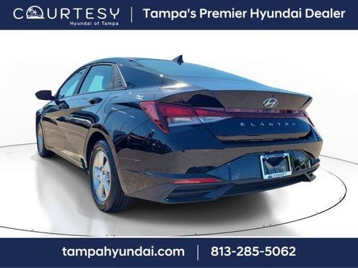 2023 Hyundai ELANTRA SE