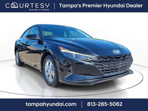 2023 Hyundai ELANTRA SE