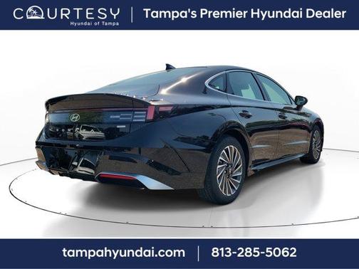 2025 Hyundai SONATA Hybrid SEL