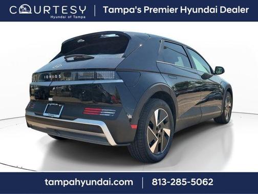 2025 Hyundai IONIQ 5 SE