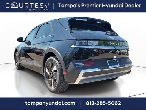 2025 Hyundai IONIQ 5 SE