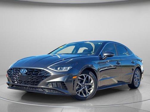 2021 Hyundai SONATA SEL