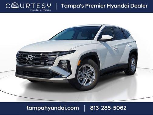 2026 Hyundai TUCSON SE