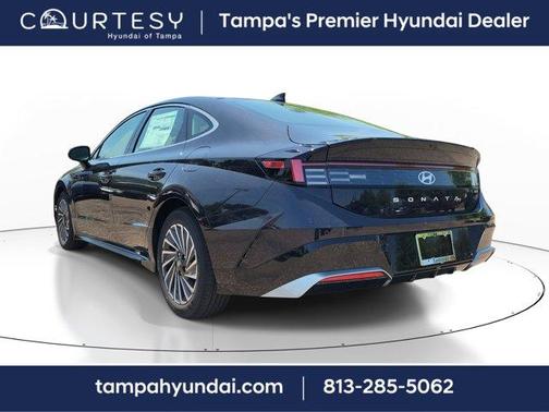 2025 Hyundai SONATA Hybrid Limited