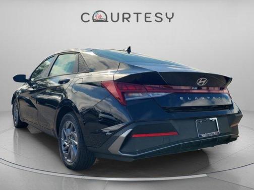 2026 Hyundai ELANTRA HEV Blue