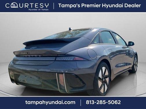 2025 Hyundai IONIQ 6 SE Standard Range