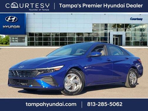 2025 Hyundai ELANTRA SE