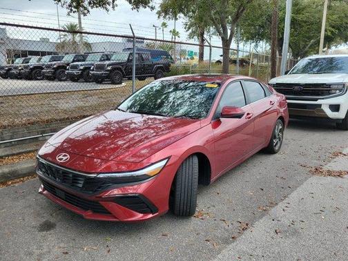 2024 Hyundai ELANTRA Limited