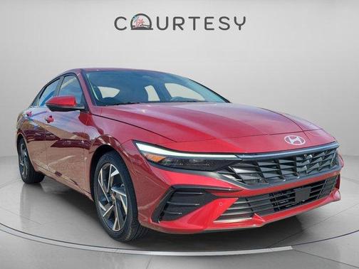 2024 Hyundai ELANTRA Limited
