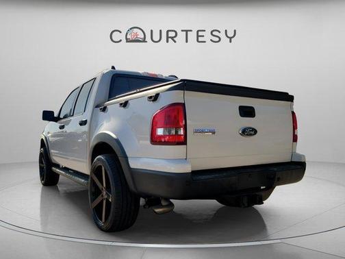 2010 Ford Explorer Sport Trac XLT