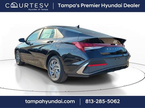 2025 Hyundai ELANTRA HEV Blue