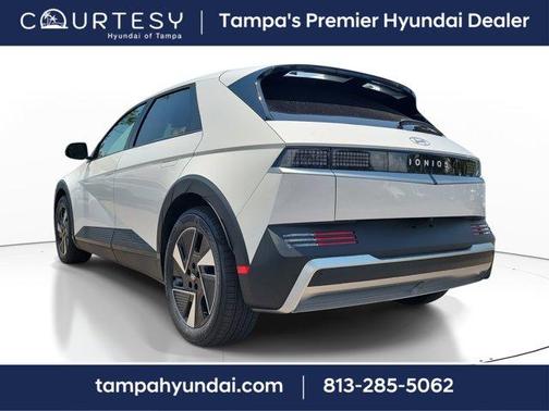 2025 Hyundai IONIQ 5 SE