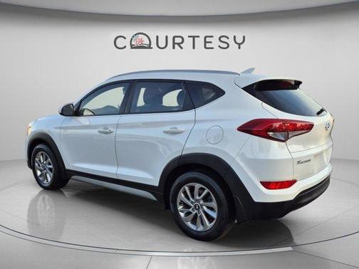 Dazzling White 2018 Hyundai TUCSON SEL