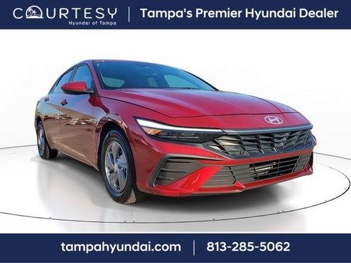 2024 Hyundai ELANTRA SE