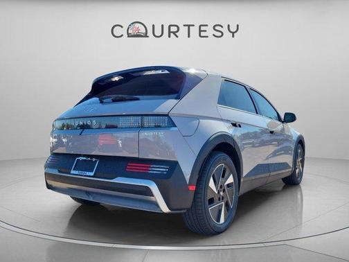 2026 Hyundai IONIQ 5 SE