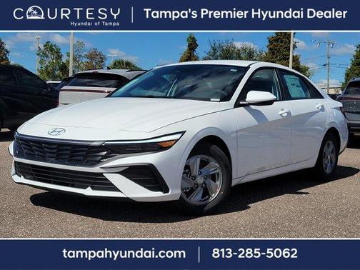 2025 Hyundai ELANTRA SE