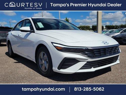 2025 Hyundai ELANTRA SE