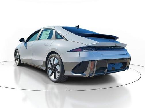 2025 Hyundai IONIQ 6 SE