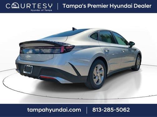 2025 Hyundai SONATA SE