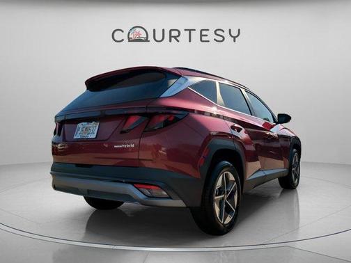 2026 Hyundai TUCSON Hybrid SEL