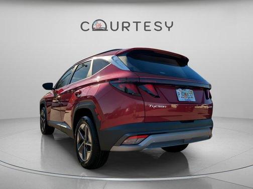 2026 Hyundai TUCSON Hybrid SEL