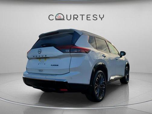 2024 Nissan Rogue Platinum