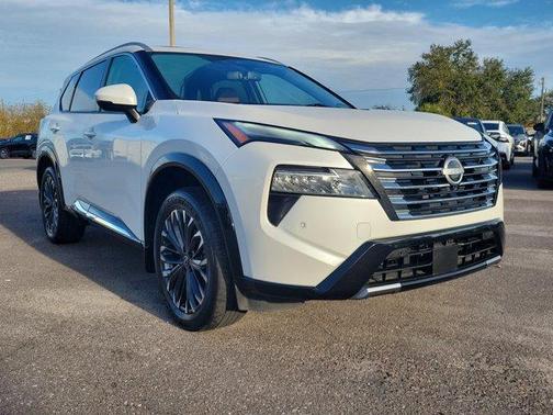 2024 Nissan Rogue Platinum