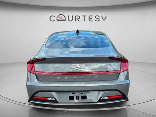 Hampton Gray 2022 Hyundai SONATA SE