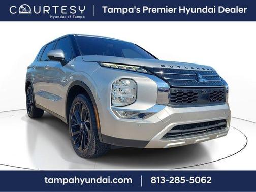 2022 Mitsubishi Outlander SE